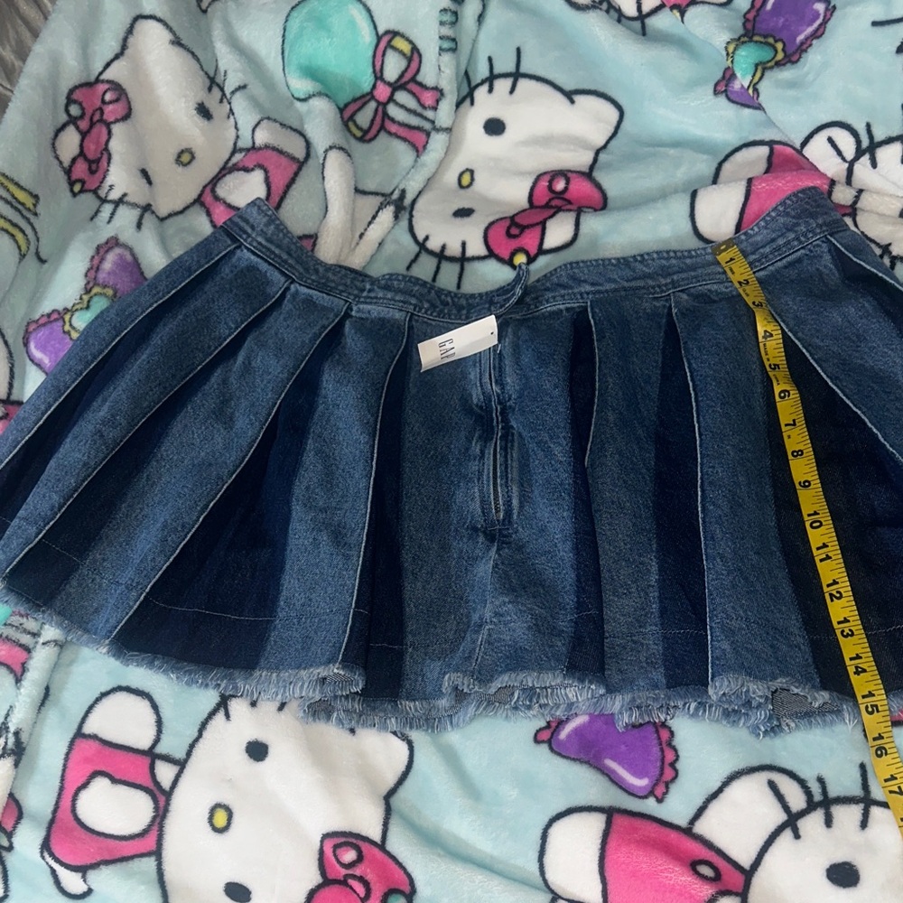 Stylish GAP Dark Denim Mini Pleated Skirt